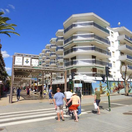 סאלו Apartamentos Bahia Dorada Y Iris מראה חיצוני תמונה
