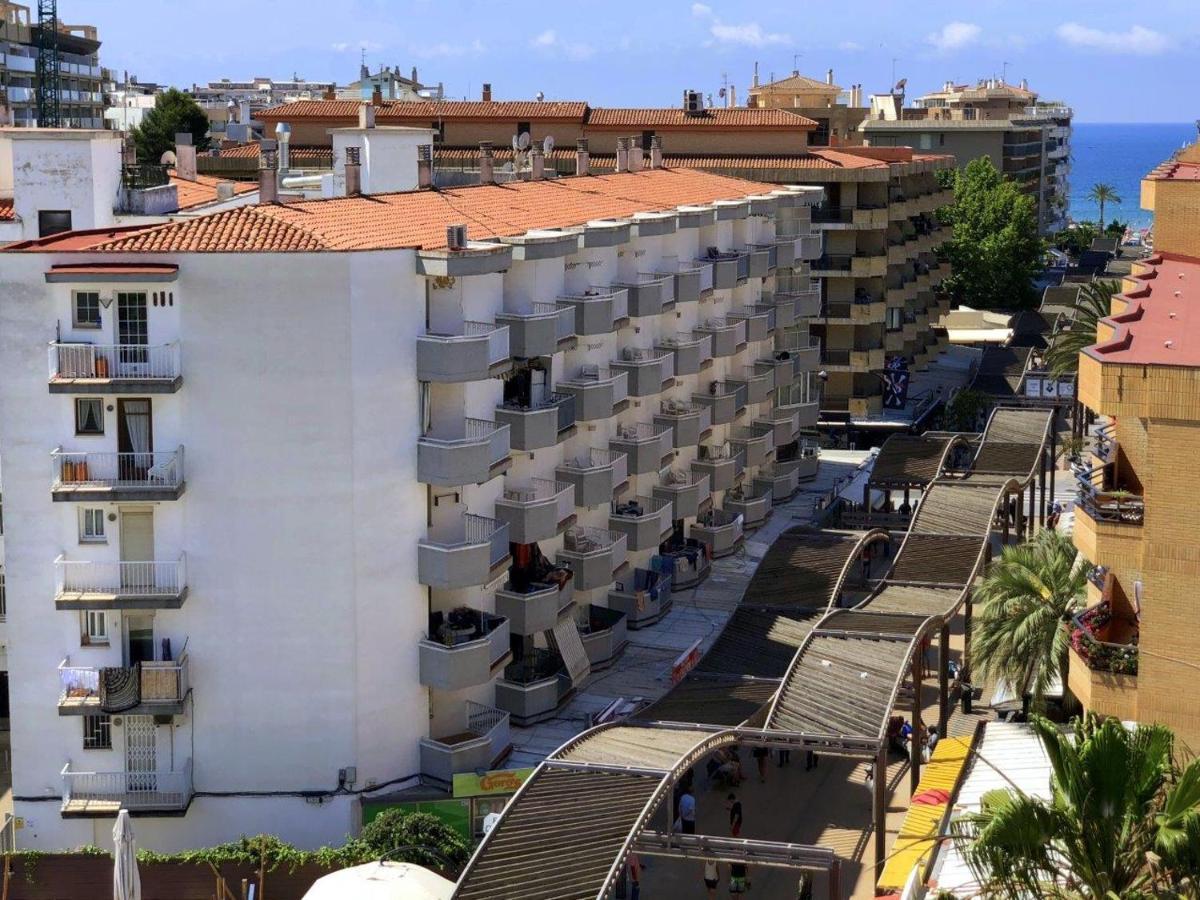סאלו Apartamentos Bahia Dorada Y Iris מראה חיצוני תמונה