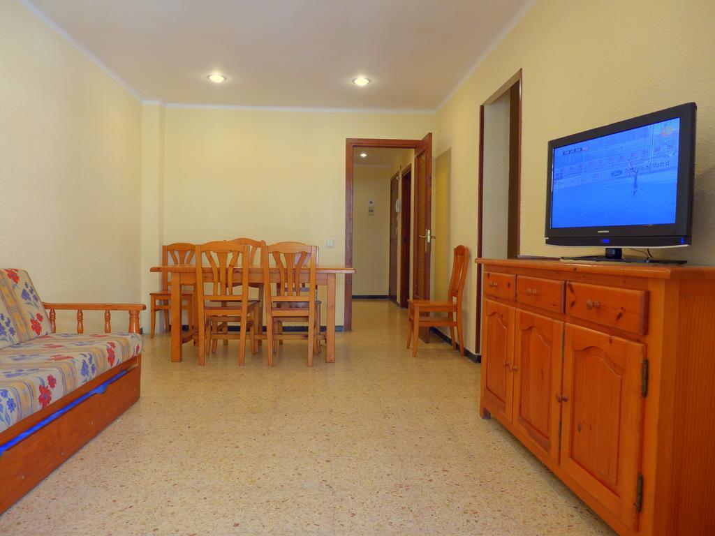 סאלו Apartamentos Bahia Dorada Y Iris מראה חיצוני תמונה