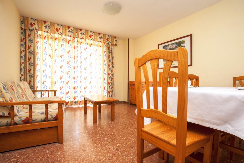 סאלו Apartamentos Bahia Dorada Y Iris מראה חיצוני תמונה