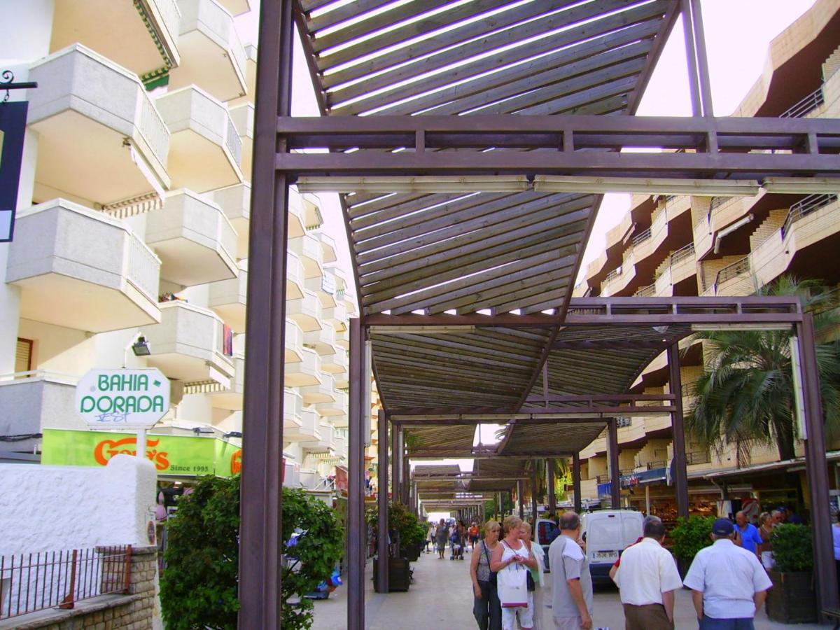 סאלו Apartamentos Bahia Dorada Y Iris מראה חיצוני תמונה